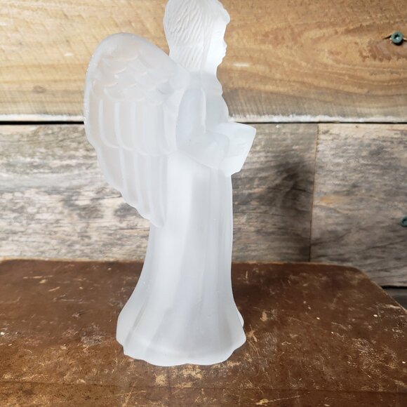 Frosted glass Angel figurine with Song Book by Carolina Designs Ltd. - Picture 4 of 6